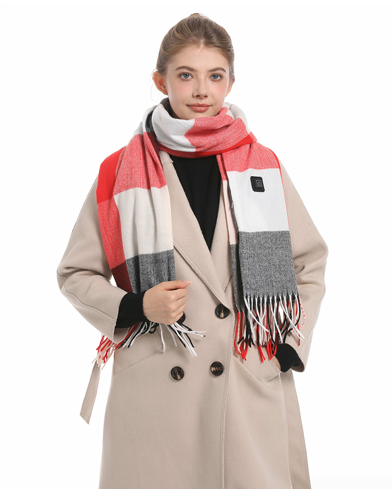 Ladies' heated scarf